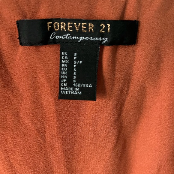 Dress - Picture 4 of 4